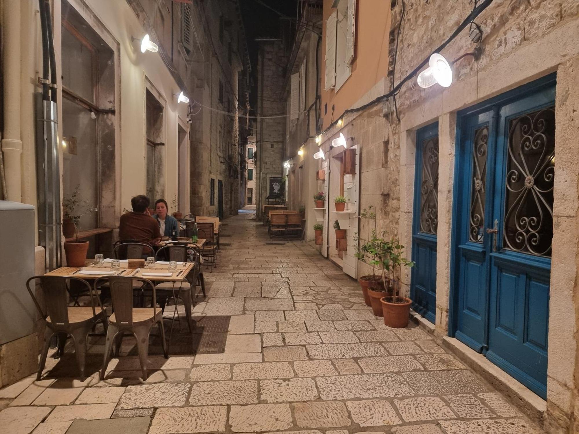 Center Room D16 In The Ancient Roman Palace Split Exterior foto